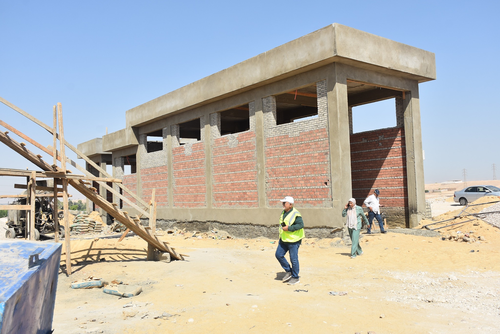 رصد العمل في شبكات الصرف بقرية المساوية ومحطة معالجة الدبابية رصد العمل في شبكات الصرف بقرية المساوية ومحطة معالجة الدبابية