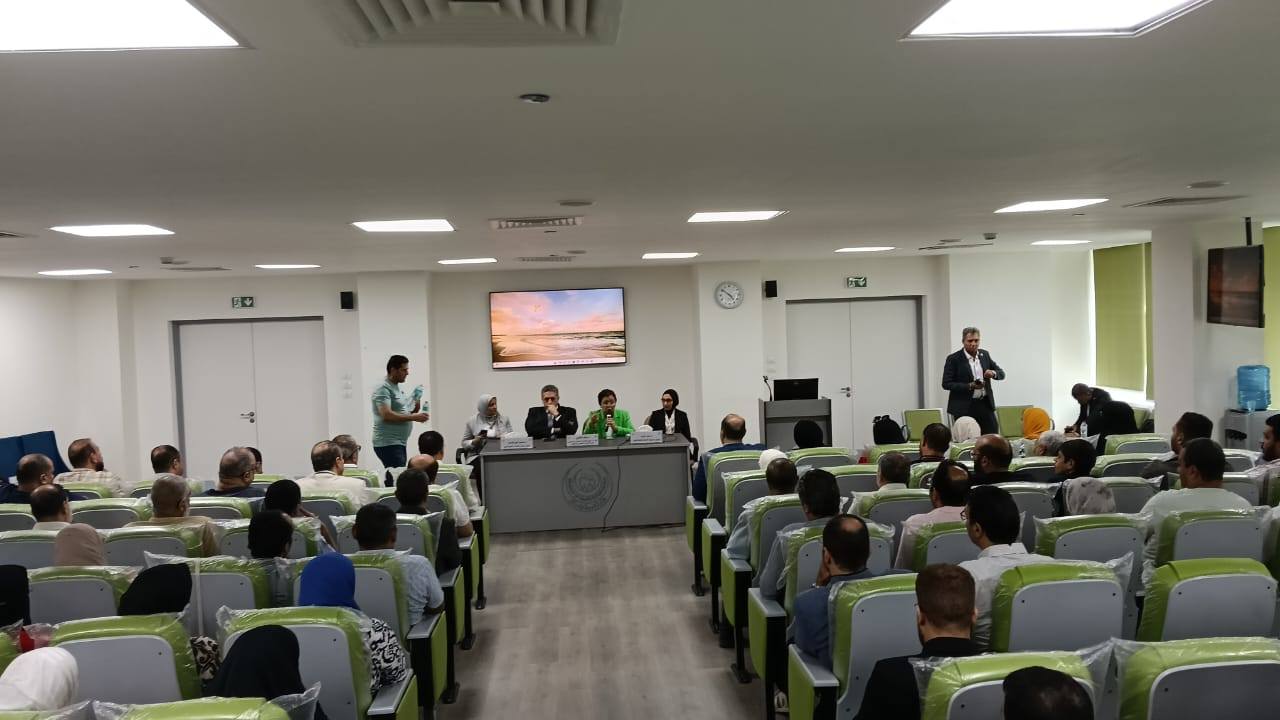 نائب وزير الصحة تعقد اجتماعا مع مشئولي الصحة بكفر الشيخ