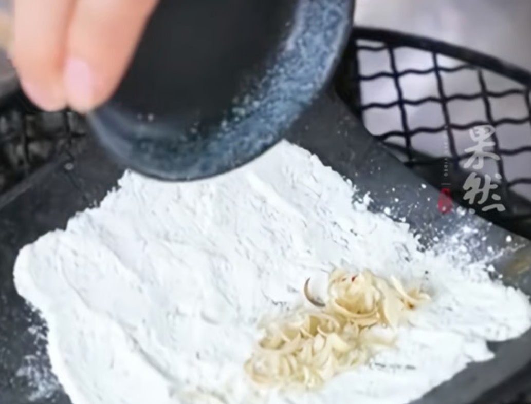 عملية طحن الأظافر عملية طحن الأظافر