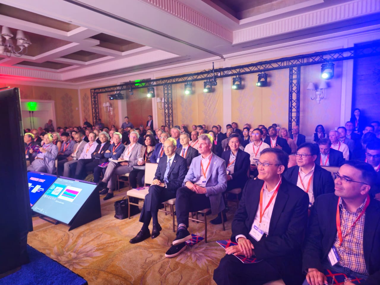 جانب من المشاركة جانب من المشاركة