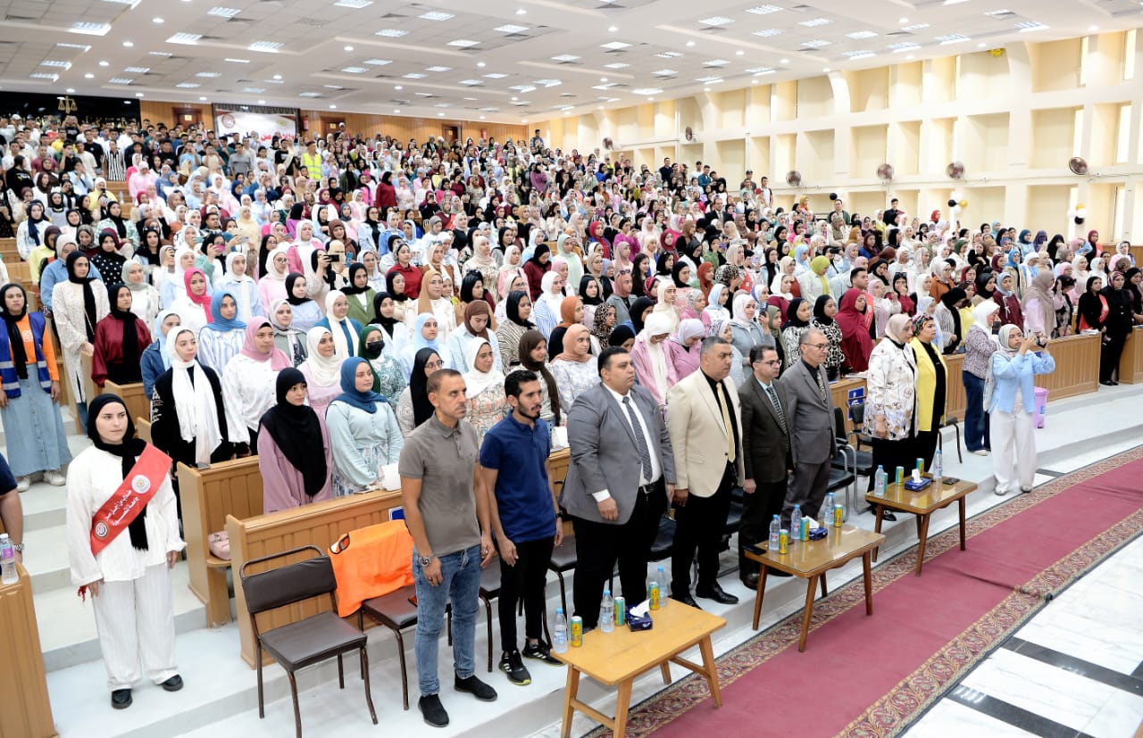 جانب من الحضور (1)