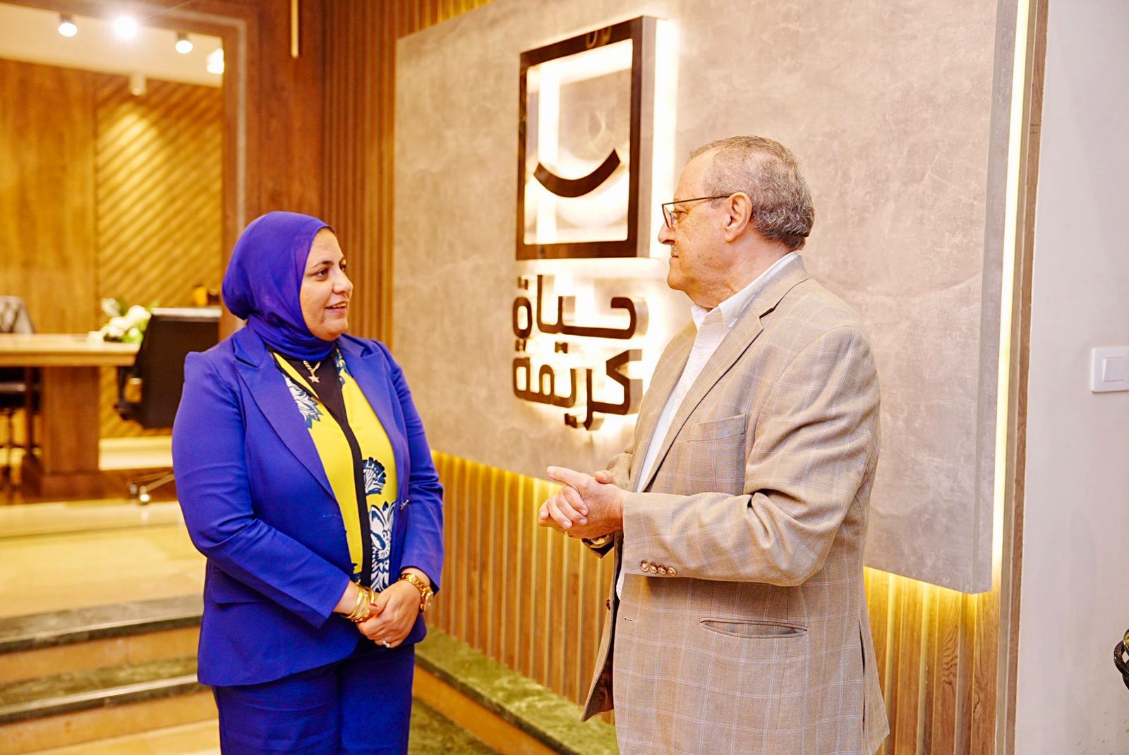 حياة كريمة تثمن التعاون المشترك مع سفارة كندا بالقاهرة   (2)