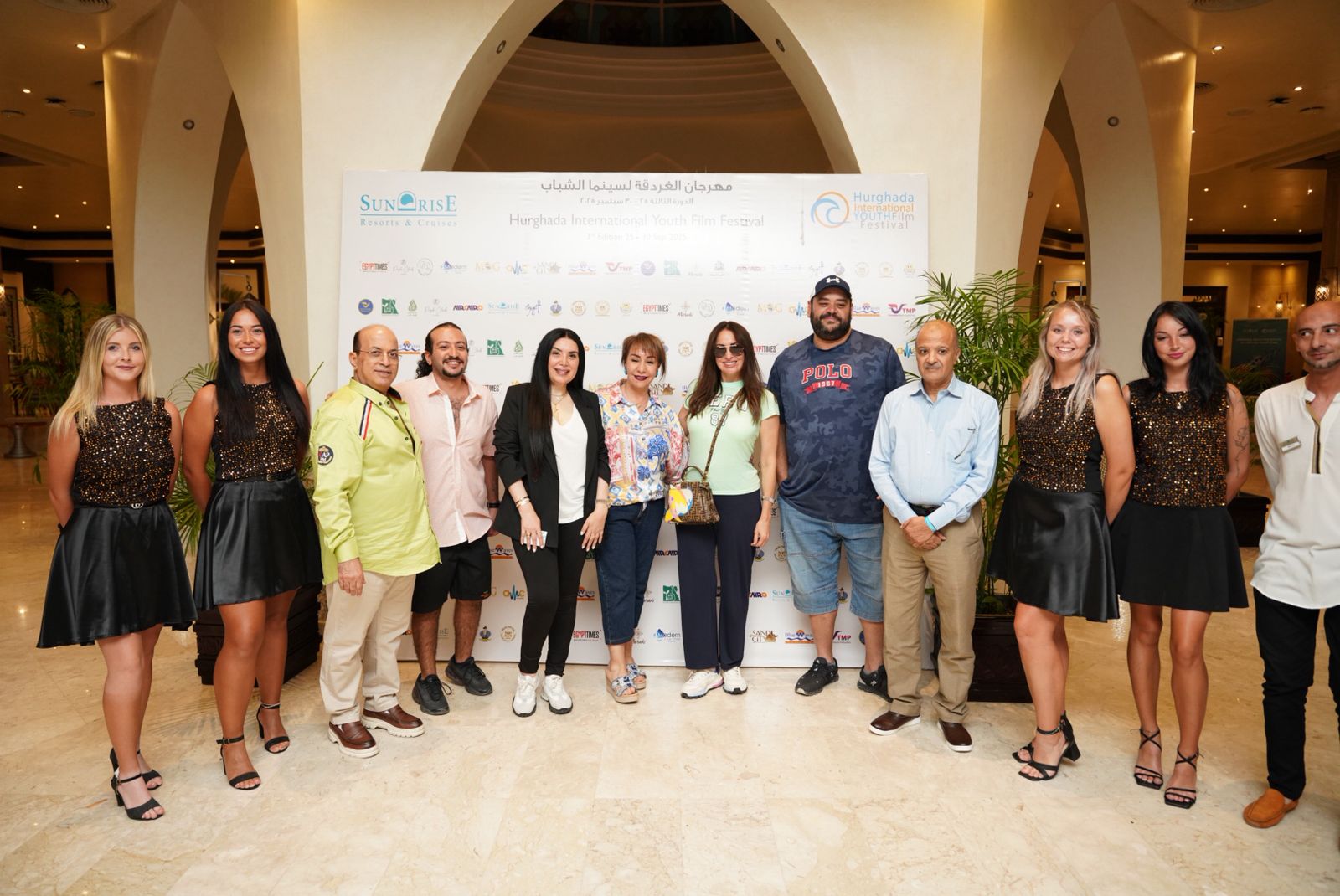 محمد ممدوح يصل الغردقة