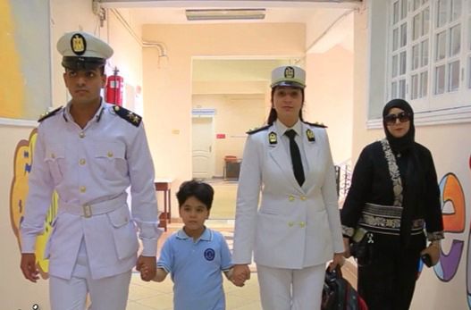 وزارة الداخلية تصطحب أبناء الشهداء إلى المدارس (17)