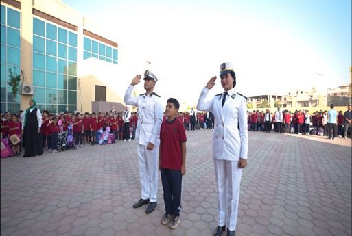 وزارة الداخلية تصطحب أبناء الشهداء إلى المدارس (5)