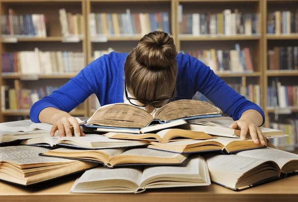 نصائح للتخلص من ملل المذاكرة نصائح للتخلص من ملل المذاكرة