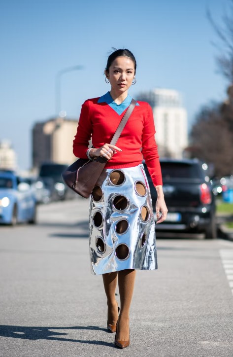 تنورة معدنية