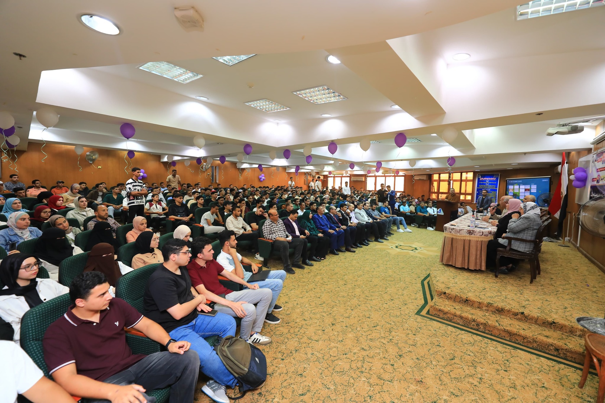 الحضور من الطلاب