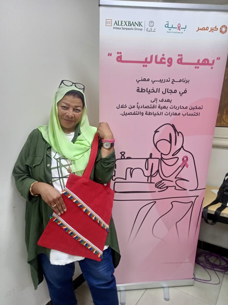 برامج تدريبية لتمكين الناجيات في مجال الخياطة (2)