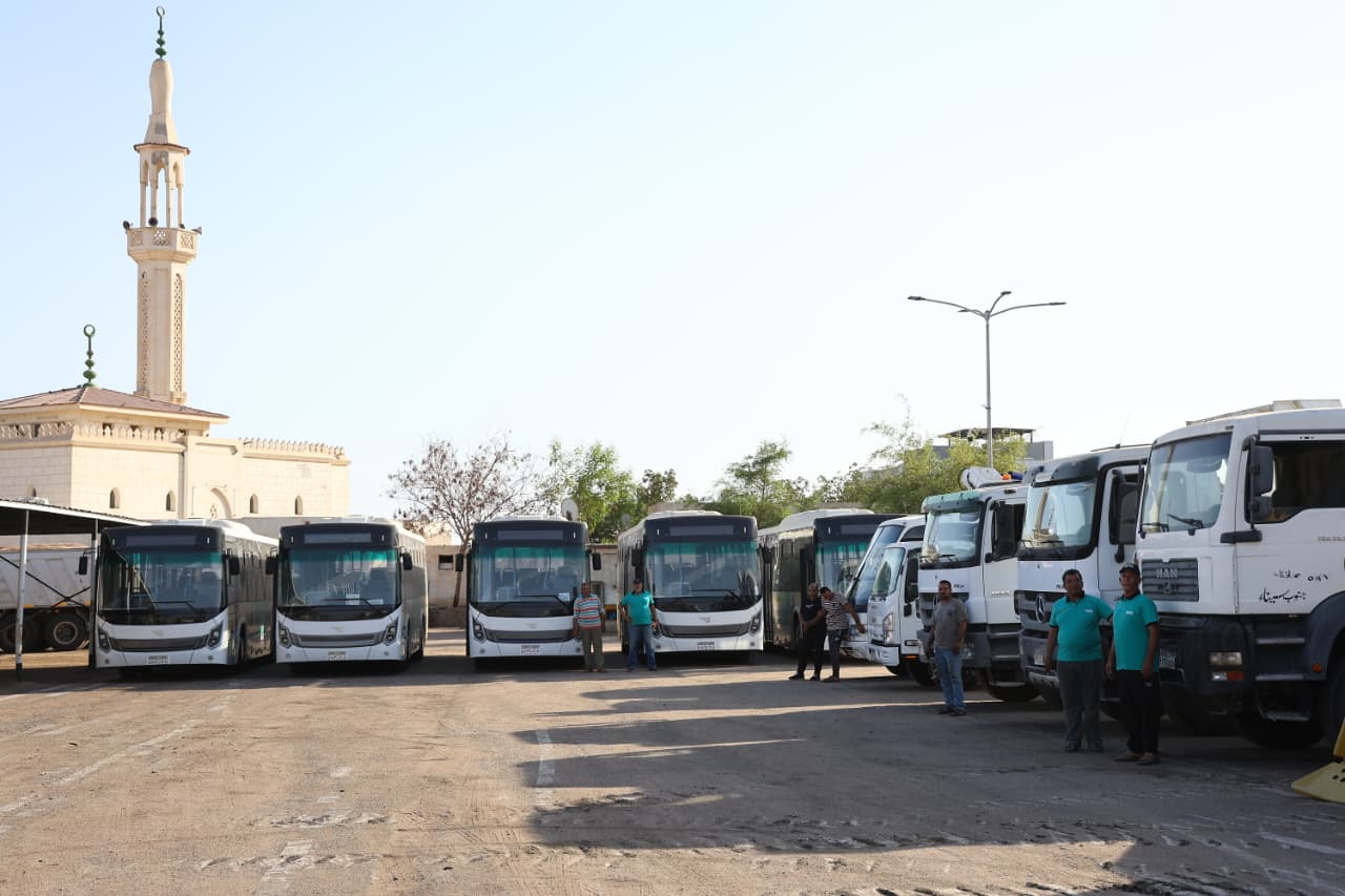 وزيرة التنمية المحلية تتفقد حديقة السلام (4)