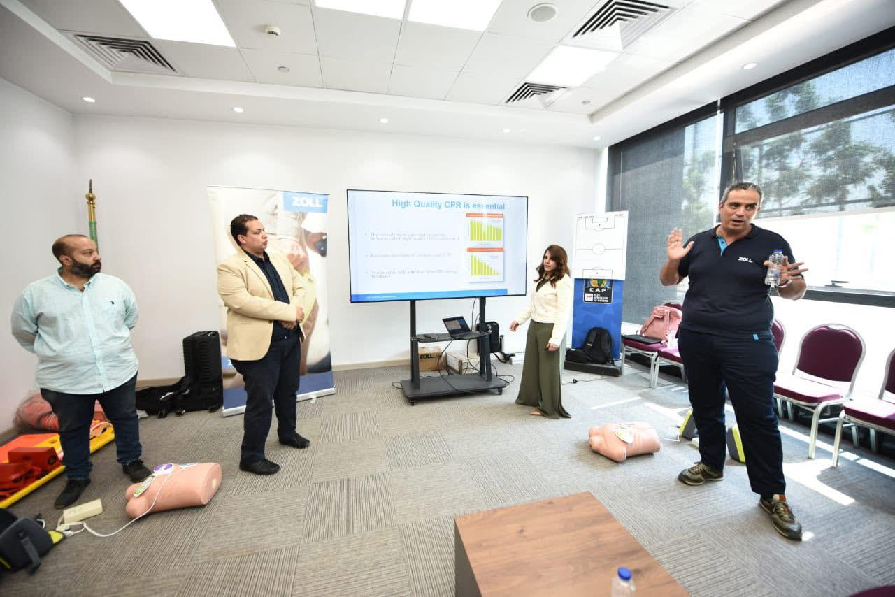 أثناء ورشة عمل للأجهزة الطبية