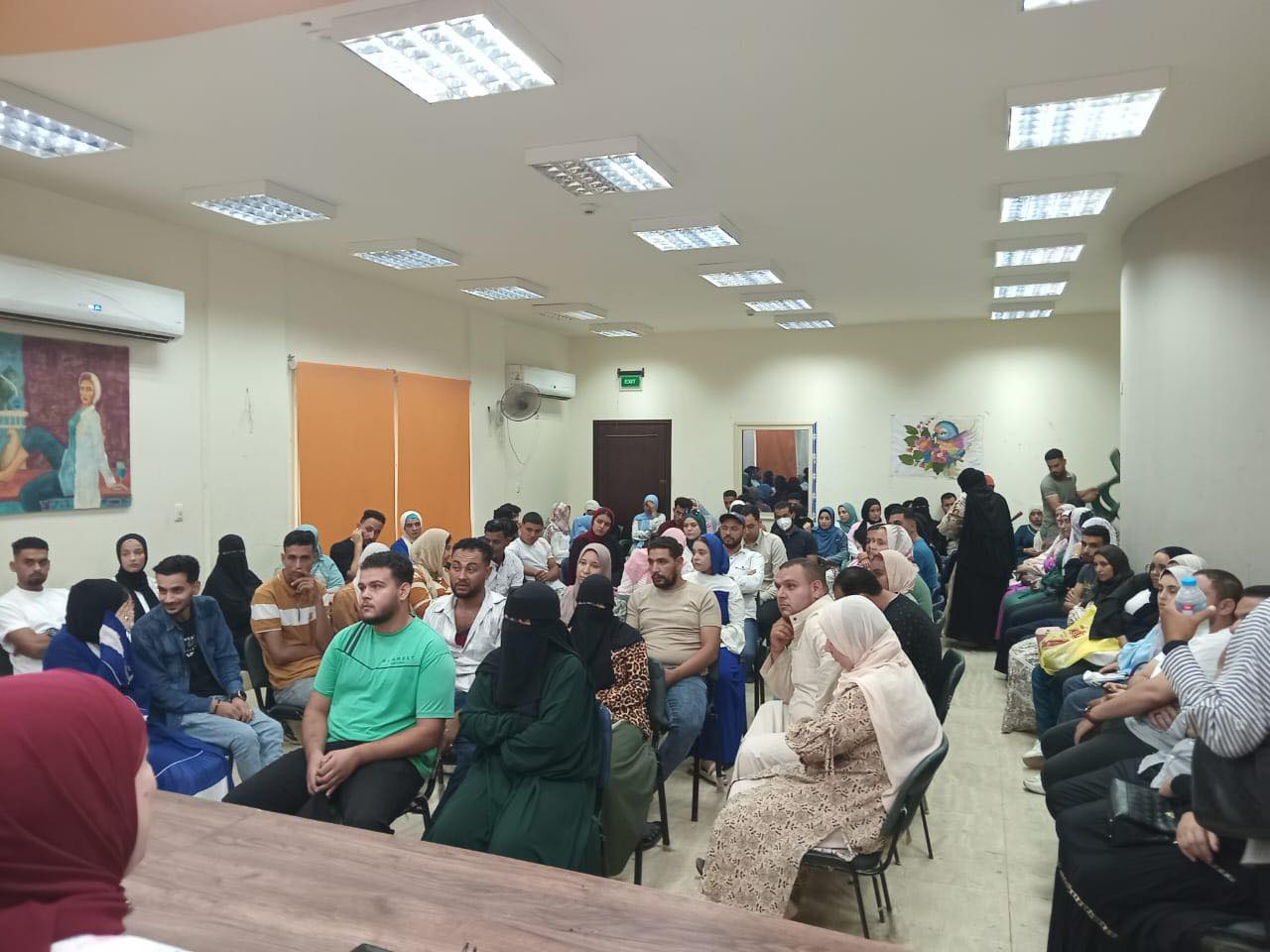 الحضور بالندوات التوعوية