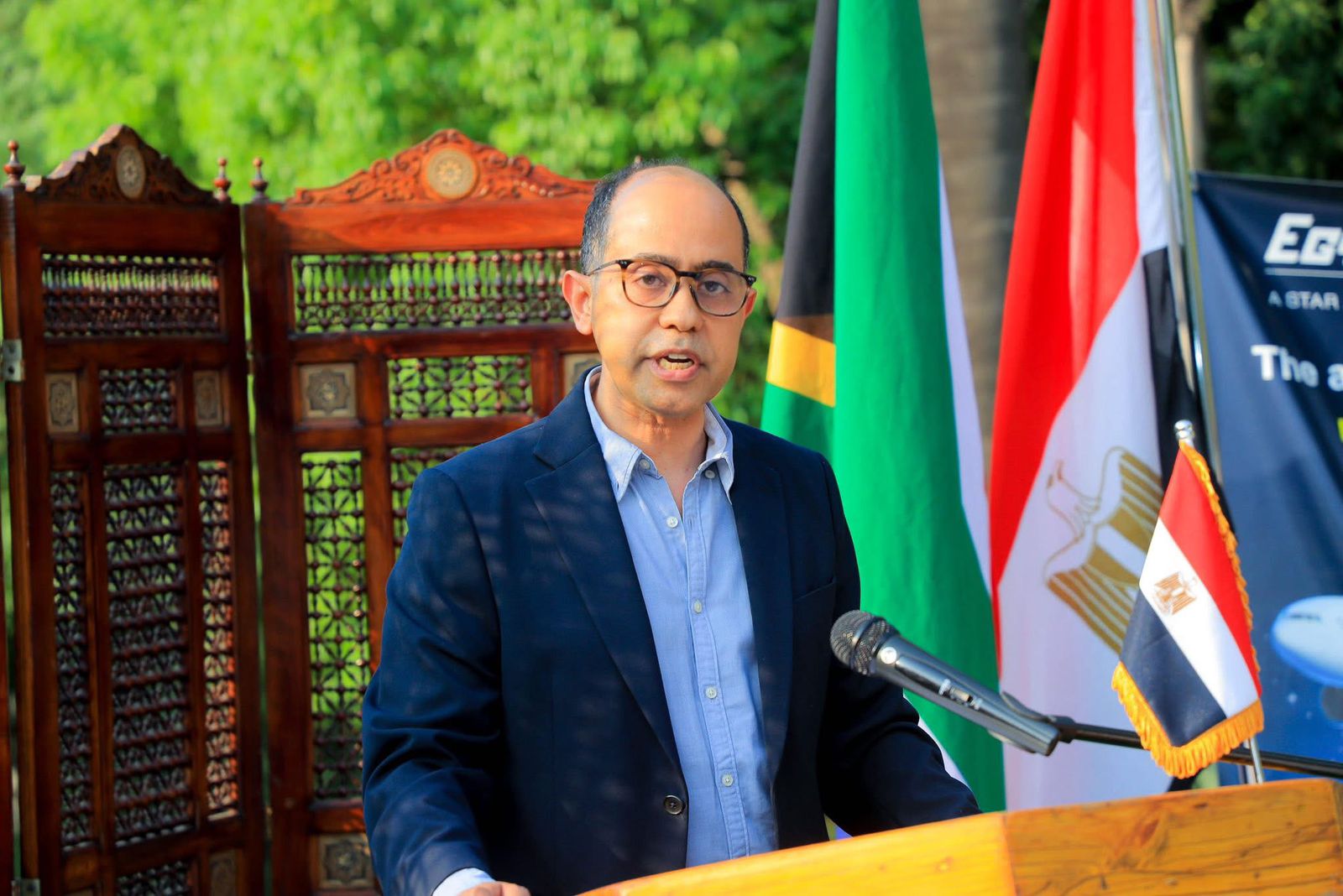 خلال حفل الاستقبال