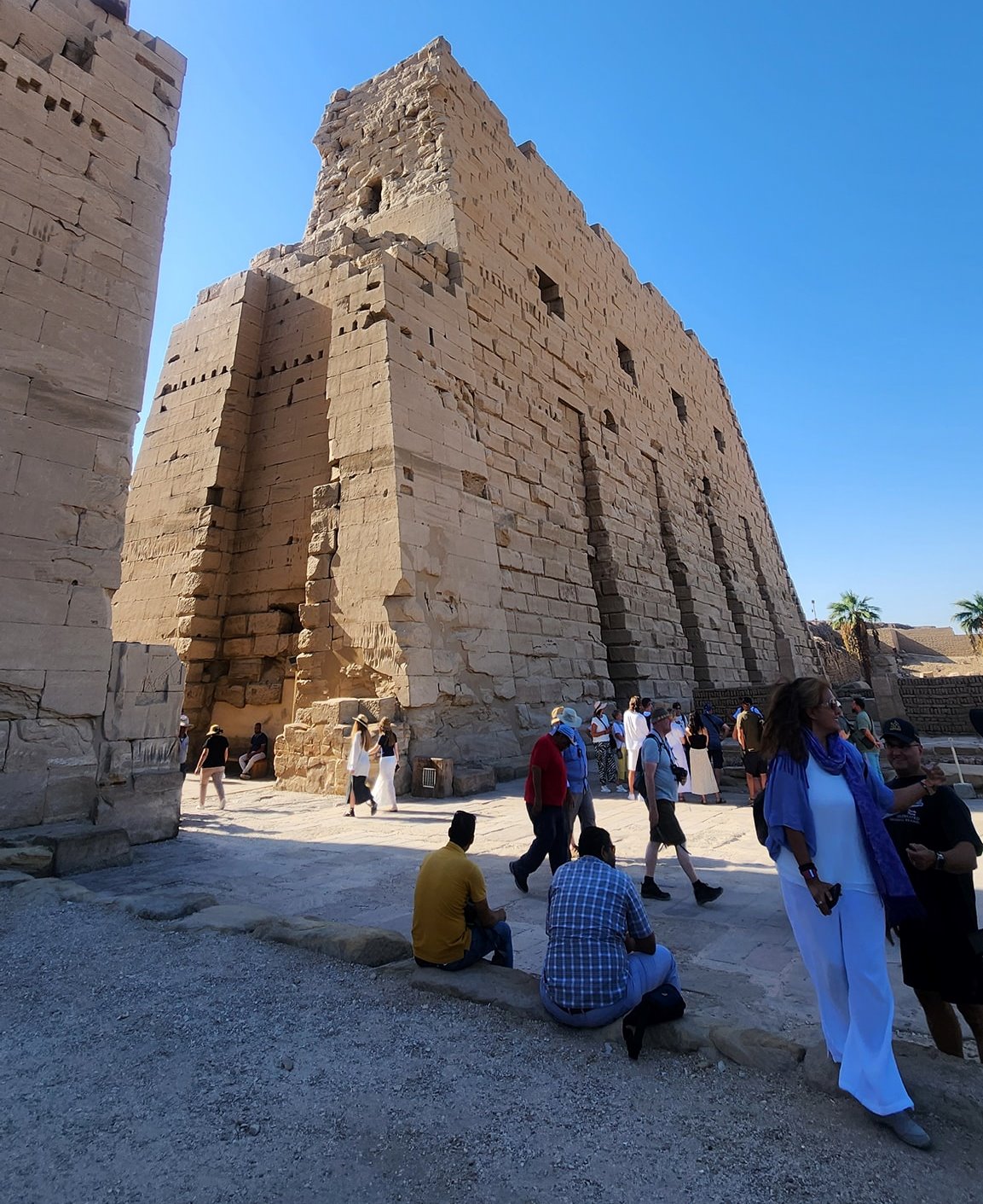 الإقبال السياحي فى واجهة معابد الكرنك