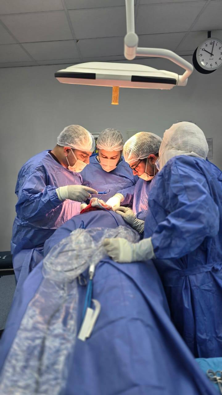 الفريق الجراحي الفريق الجراحي