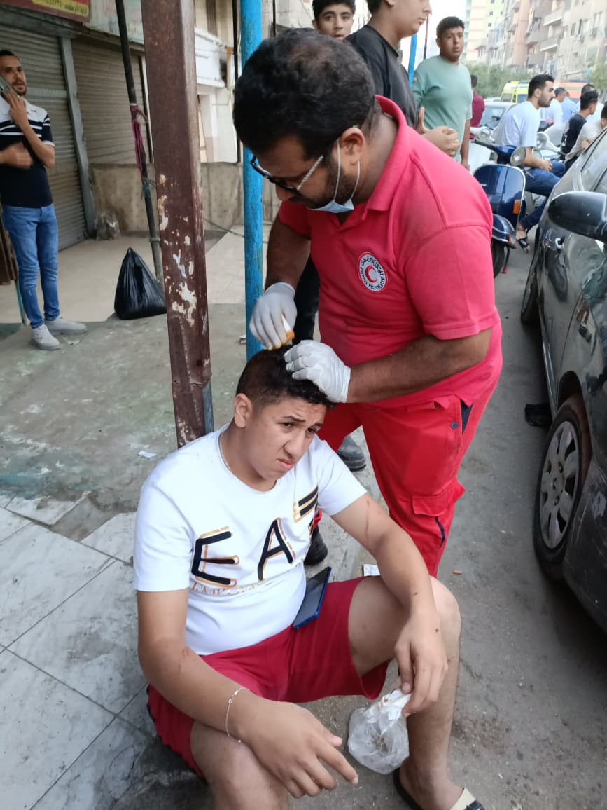 الهلال الأحمر الهلال الأحمر