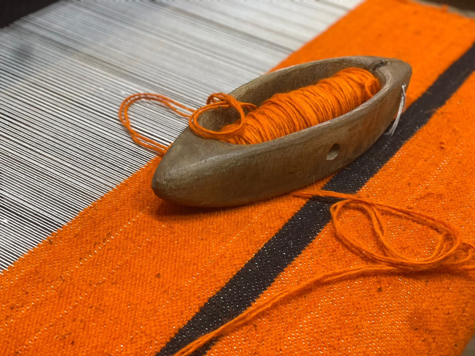 أدوات صناعة السجاد اليدوي