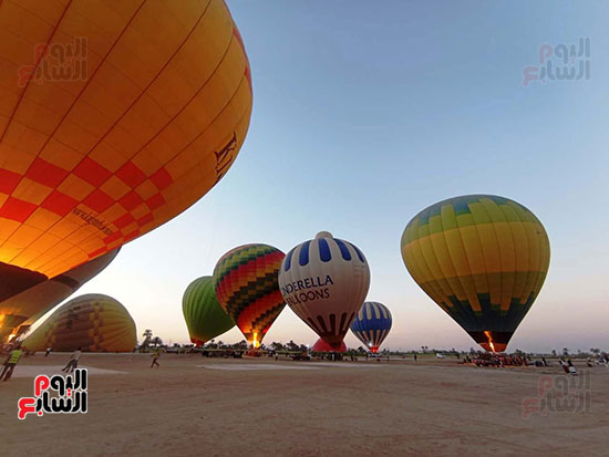لحظات-تحليق-البالونات-الطائر-فى-غرب-الأقصر لحظات-تحليق-البالونات-الطائر-فى-غرب-الأقصر