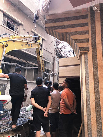 الحماية-المدنية-والإسعاف-بموقع-الحادث