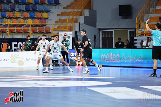 جانب من مباراة الزمالك وتاوباتى البرازيلى