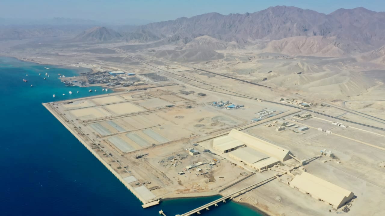 جانب من أعمال البنية التحتية لمحطة سفاجا 2