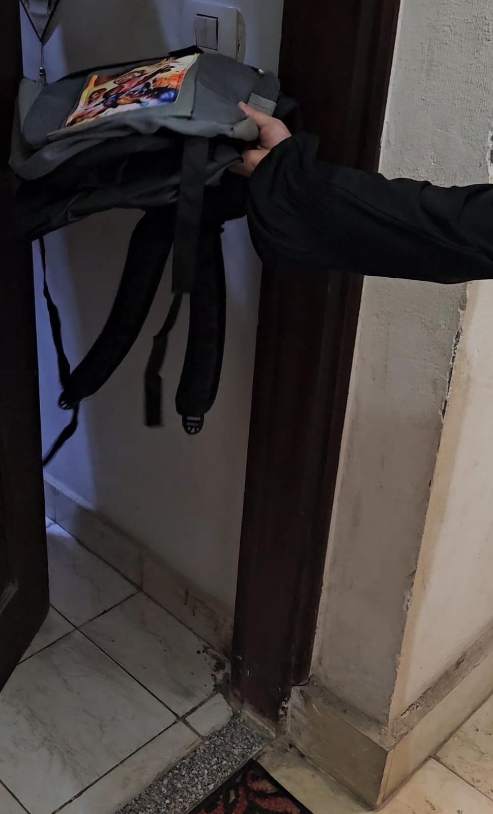 توزيع الشنط المدرسية توزيع الشنط المدرسية