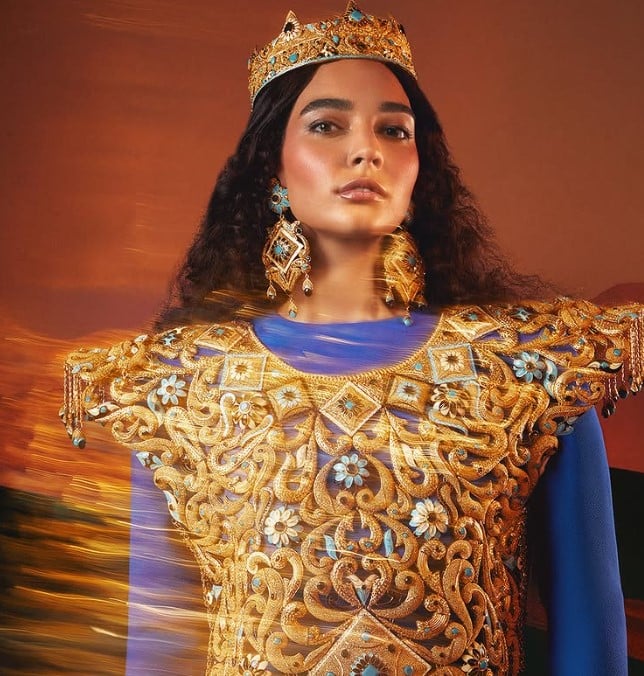 فستان من ذهب عيار 21