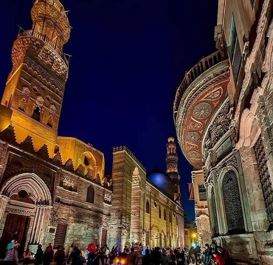 شارع المعز لدين الله الفاطمى