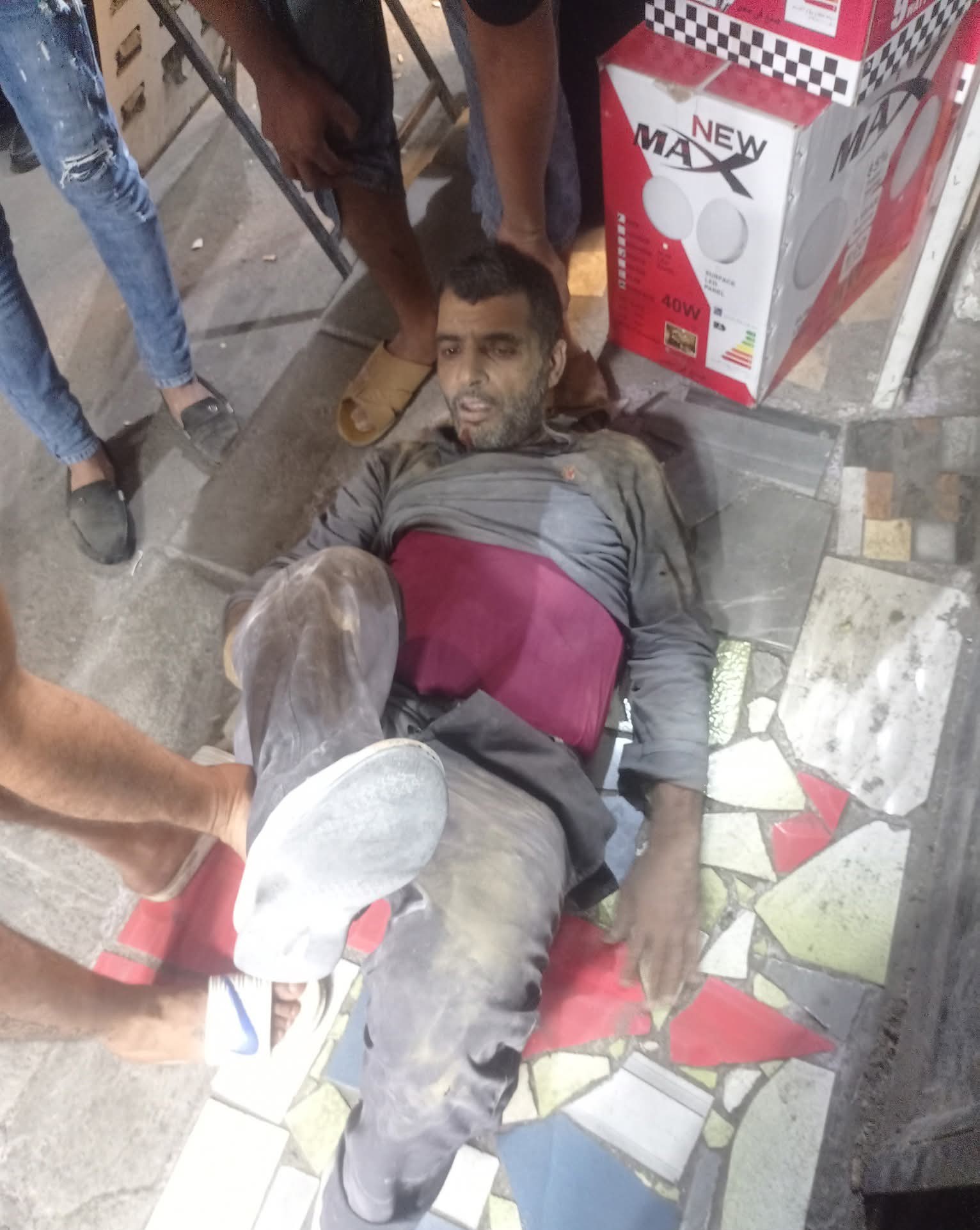 احد مصابي ترميم سقف في الدخيلة بالإسكندرية