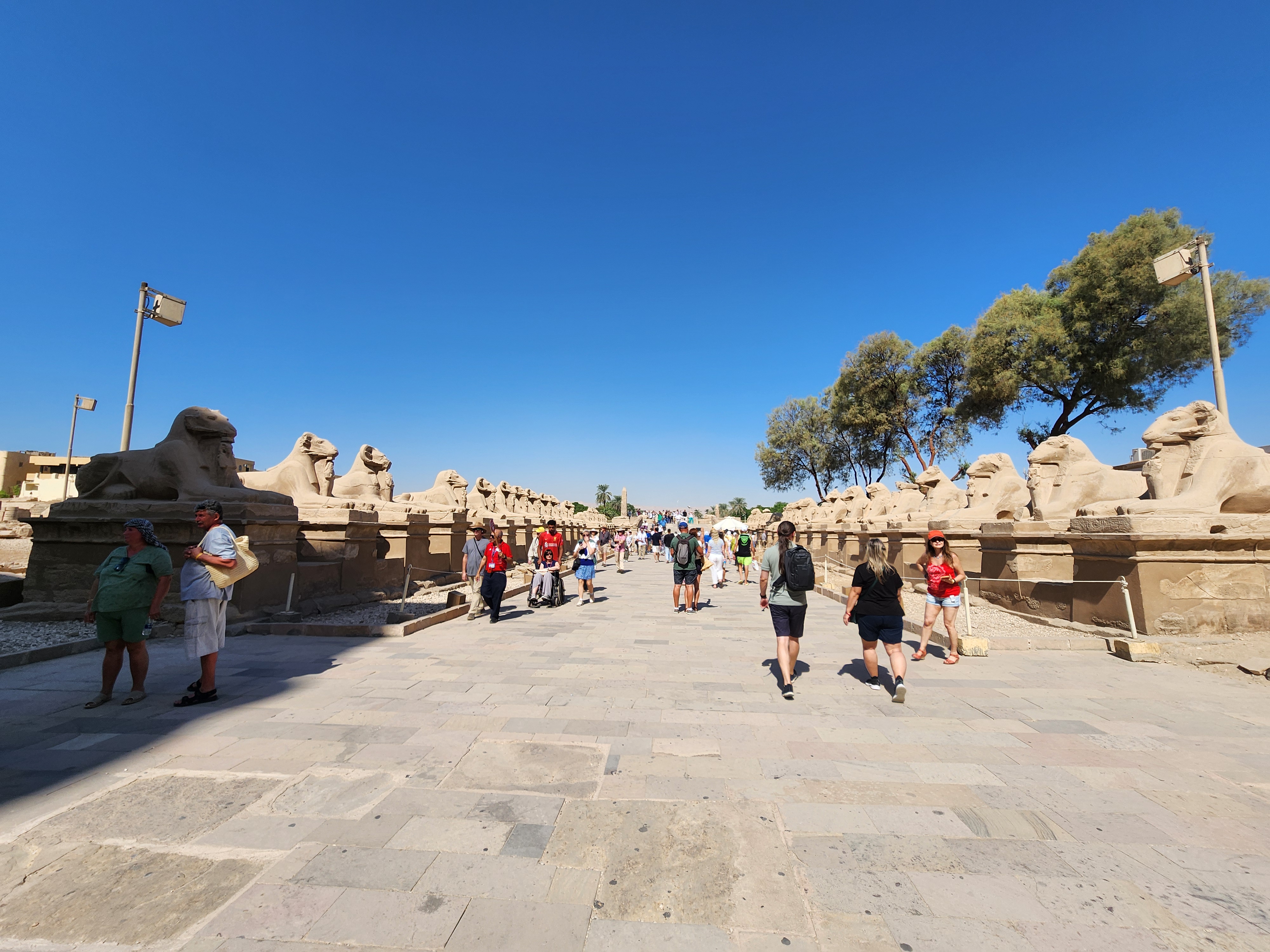 إقبال سياحي كبير