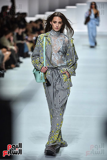 أزياء فاخرة مشاركة فى العرض