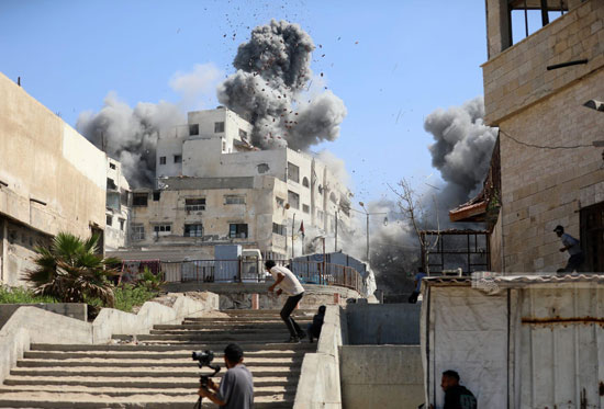 قصف عنيف على مخيم الشاطىء غرب مدينة غزة