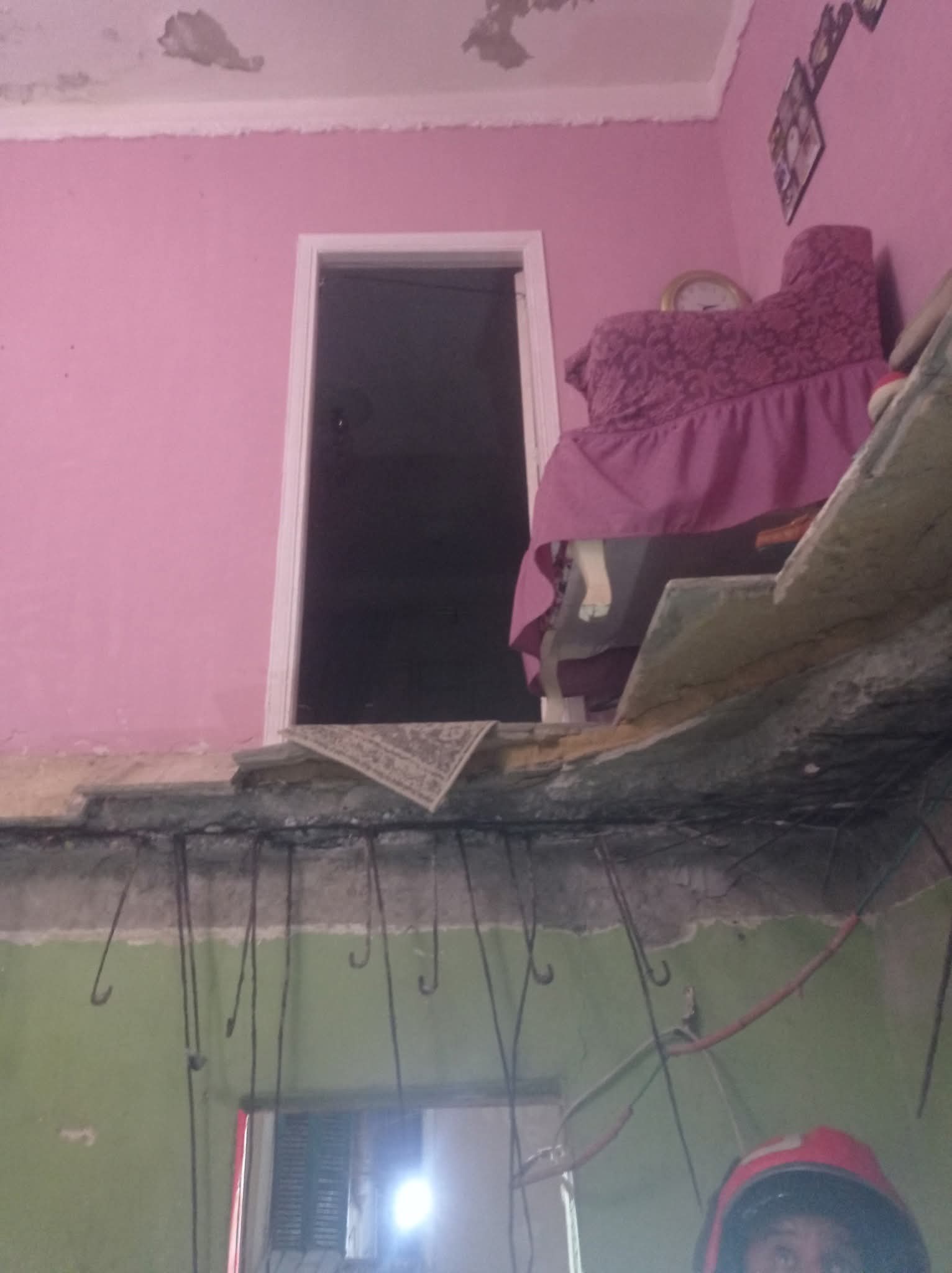 انهيار سقف في الدخيلة بالإسكندرية