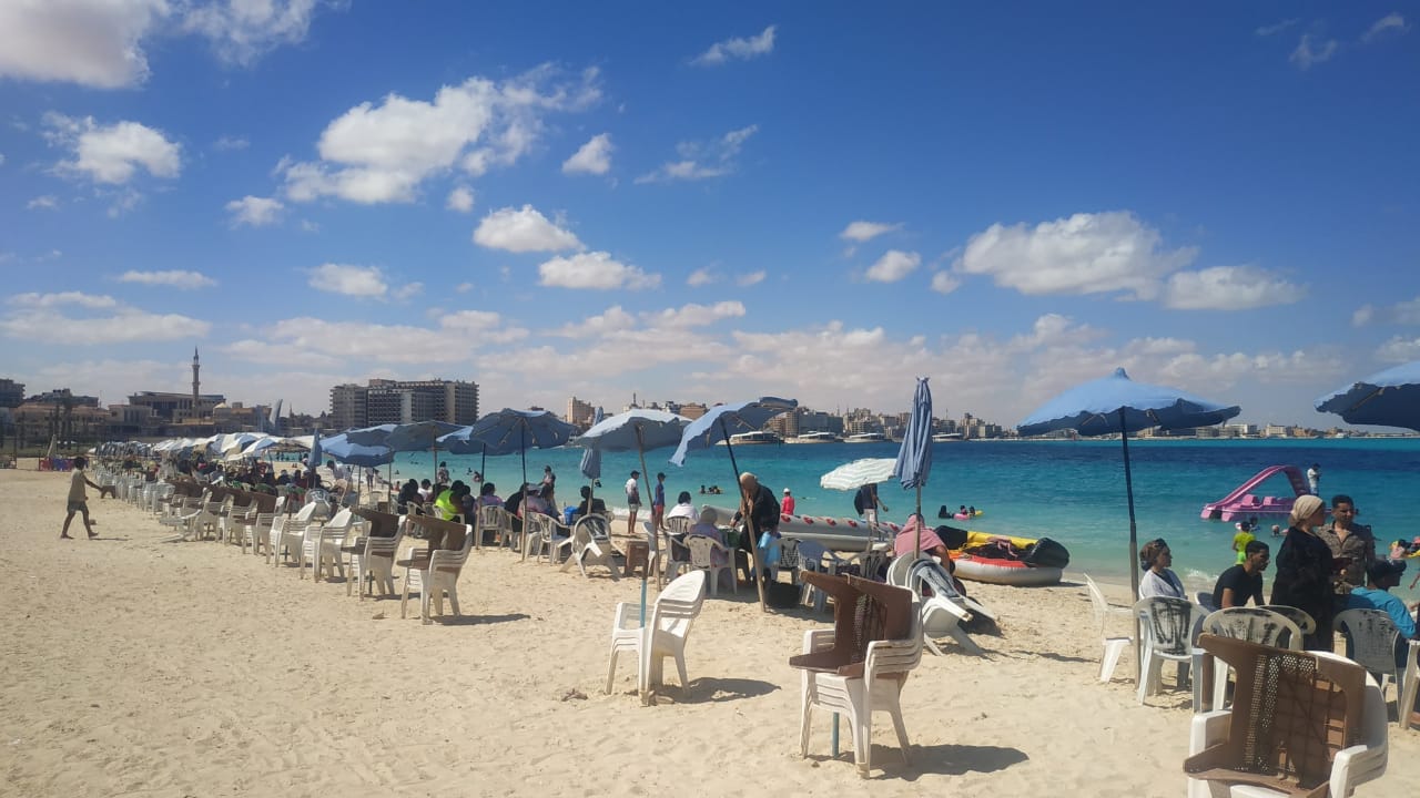 مصيف مطروح مستمر بعد بدء الدراسة