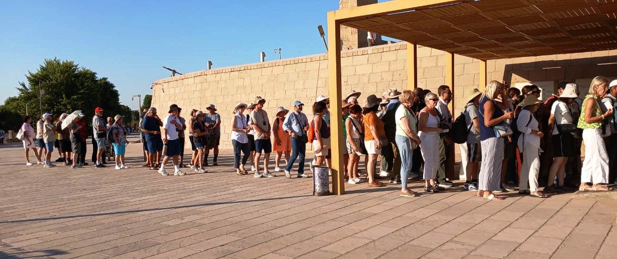 حركة السياحة