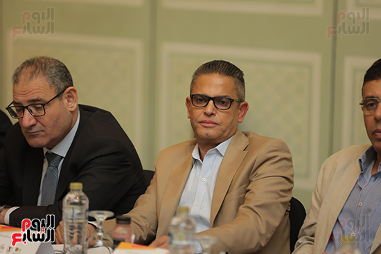 رئيس الرقابة المالية يستعرض مع رؤساء التحرير تطوير القطاع المالي غير المصرفي (7)