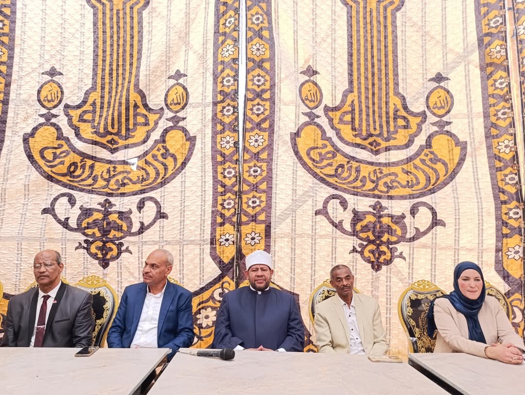 رئيس منطقة أسوان الأزهرية وكبار الضيوف