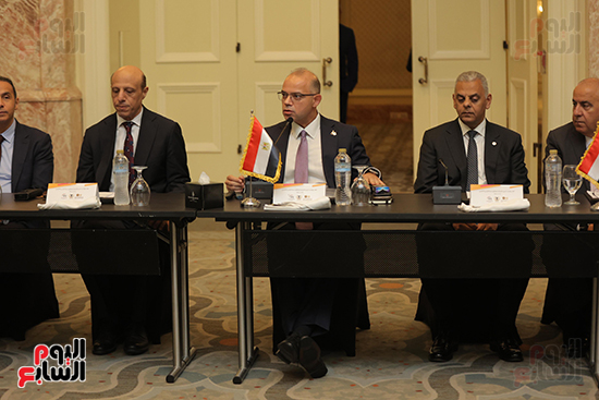 رئيس الرقابة المالية يستعرض مع رؤساء التحرير تطوير القطاع المالي غير المصرفي (5)