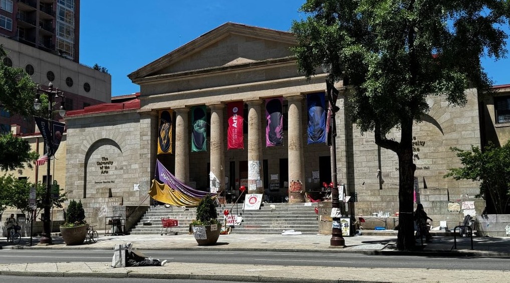 جامعة الفنون فى فلادلفيا