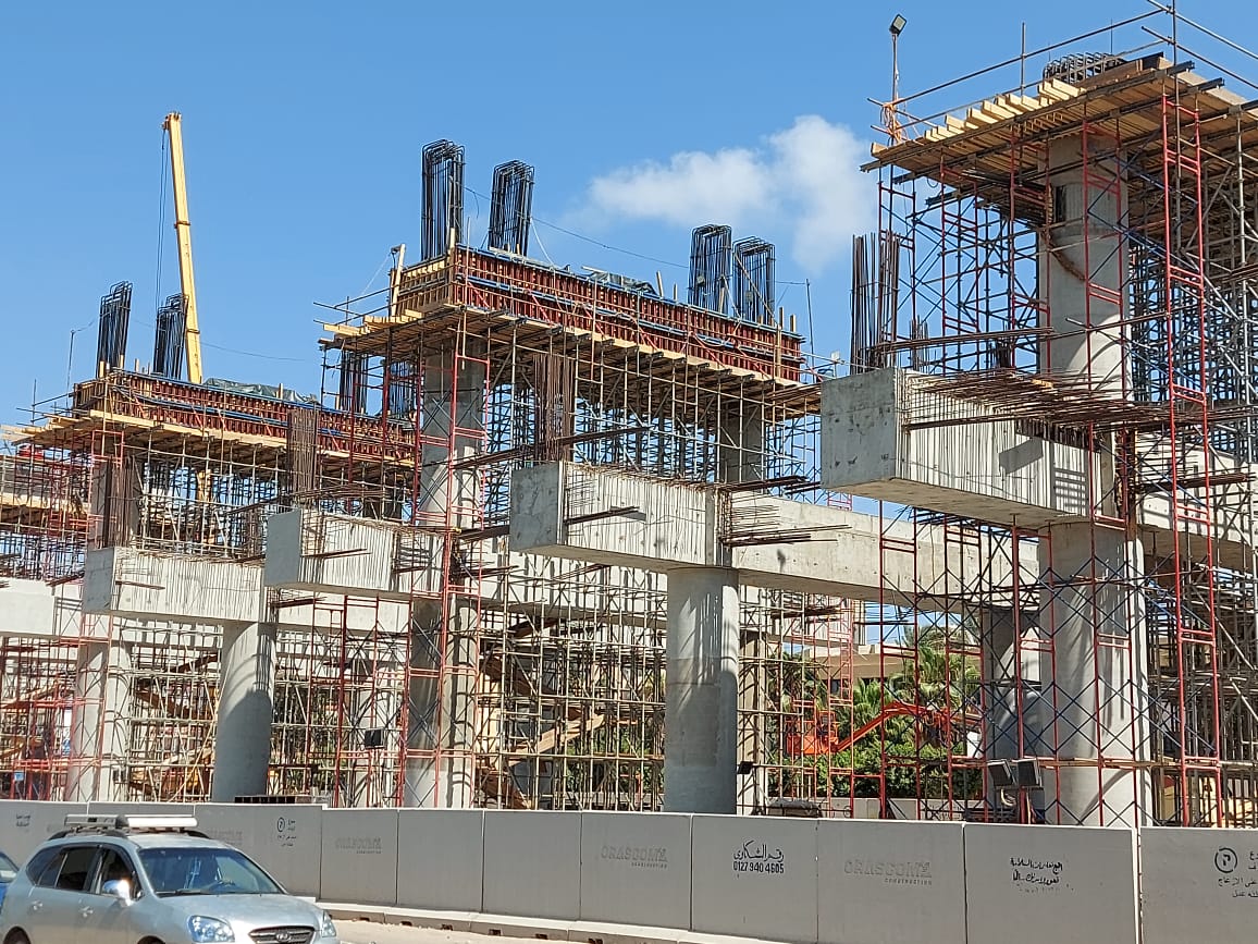 وضع أساسات محطة طوسون وضع أساسات محطة طوسون