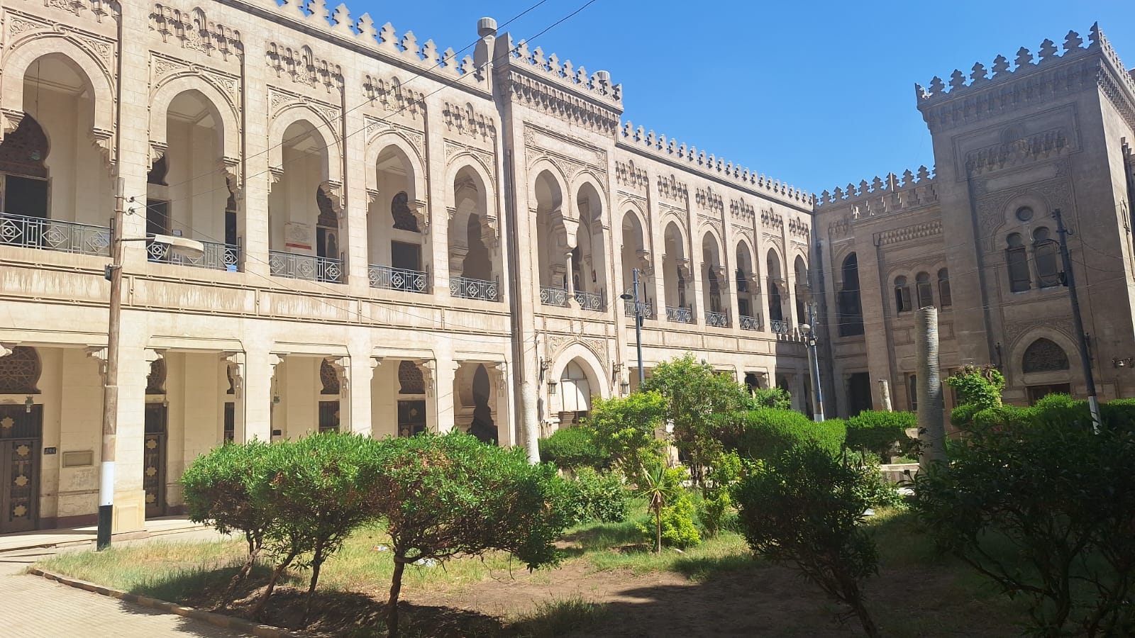 معهد فؤاد الازهري بأسيوط