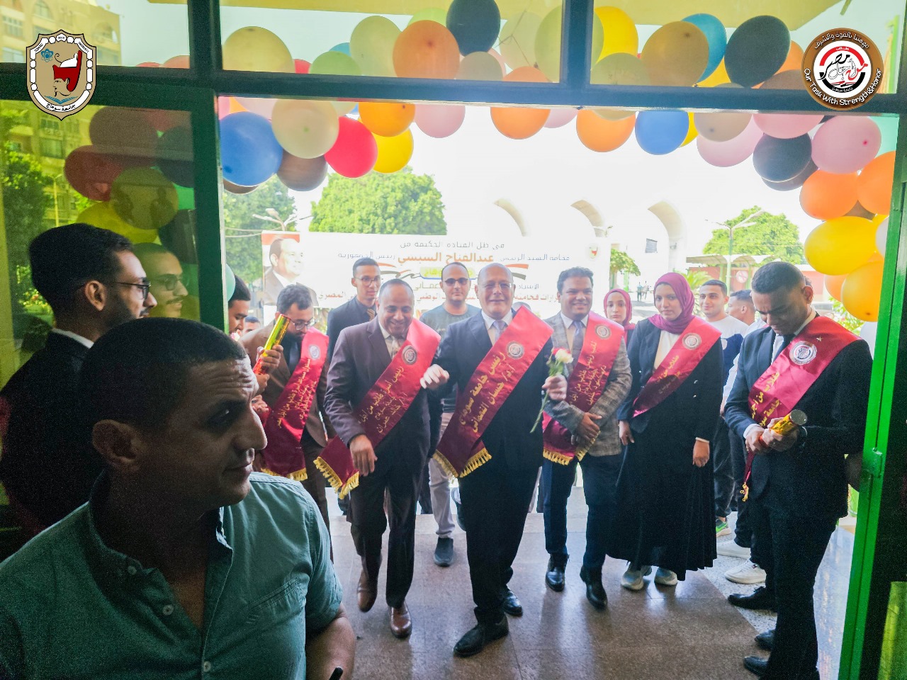 جولة رئيس الجامعة مع الطلاب جولة رئيس الجامعة مع الطلاب