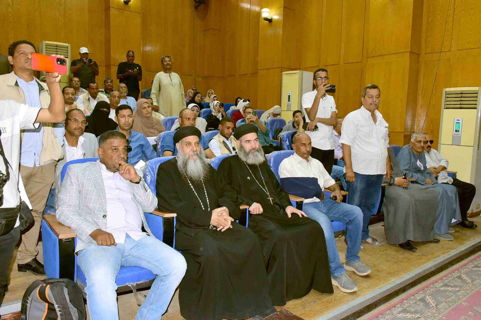 حضور تكريم فريق مشروع إعادة إحياء إسنا التاريخية بعد الفوز بجائزة الآغاخان العالمية