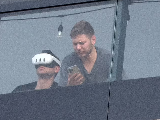 يائير وصديقه