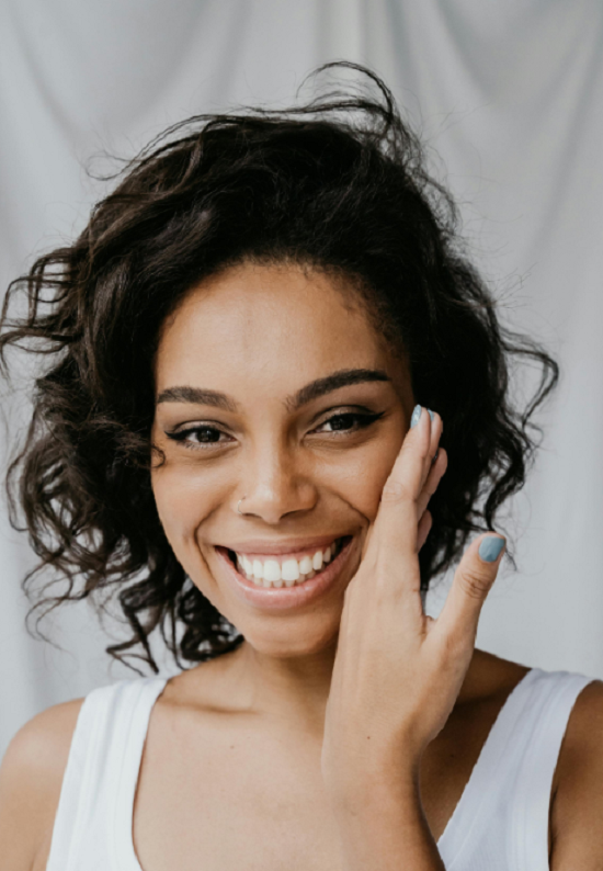 العناية بالبشرة