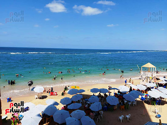 استمرار-الاقبال-على-الشواطئ استمرار-الاقبال-على-الشواطئ