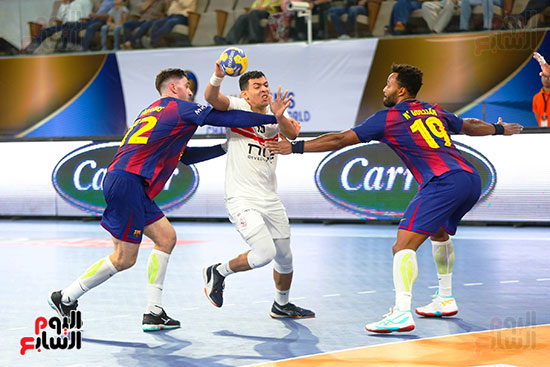 دفاع من برشلونة دفاع من برشلونة