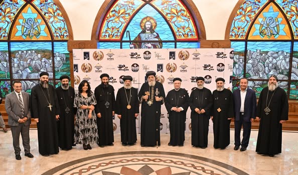 البابا تواضروس مع آباء الكهنة خلال الحفل 