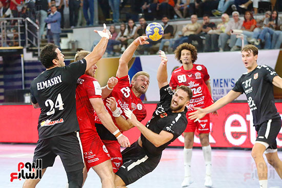 صراع علي الكرة صراع علي الكرة