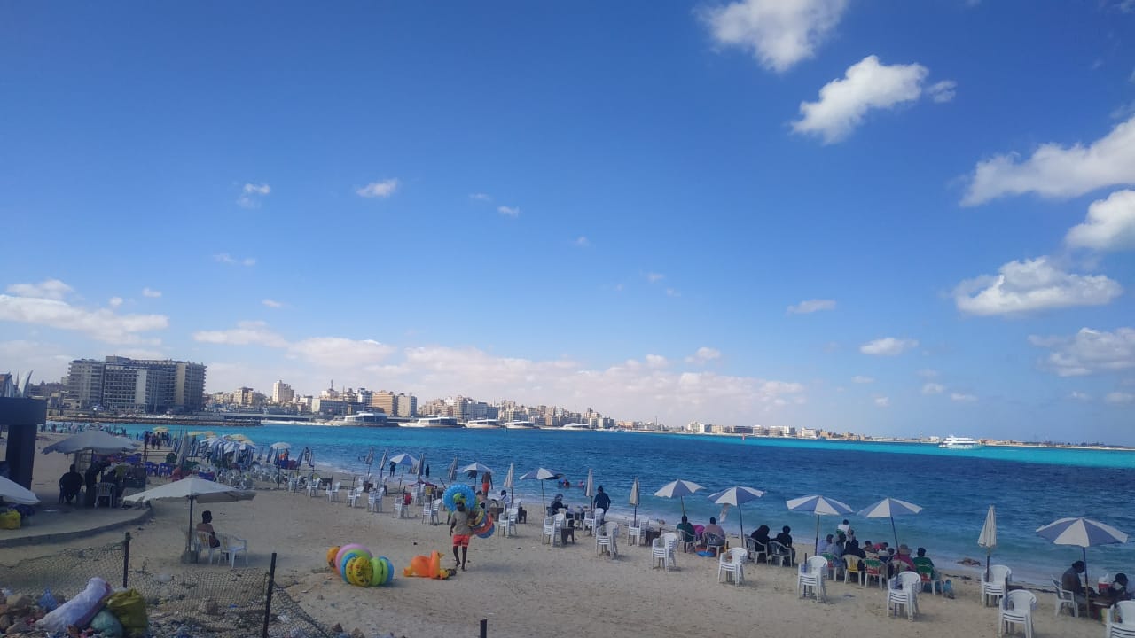 شواطئ مطروح بعد نهاية المصيف